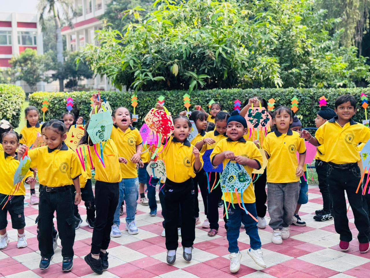 Modern Nursery School and Kids Care Playway School Have Joint Diwali Celebration! at Modern Senior Secondary School, Patiala - image 5